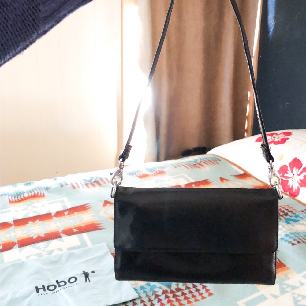HOBO Black Leather Crossbody Wallet - Picture 2 of 12